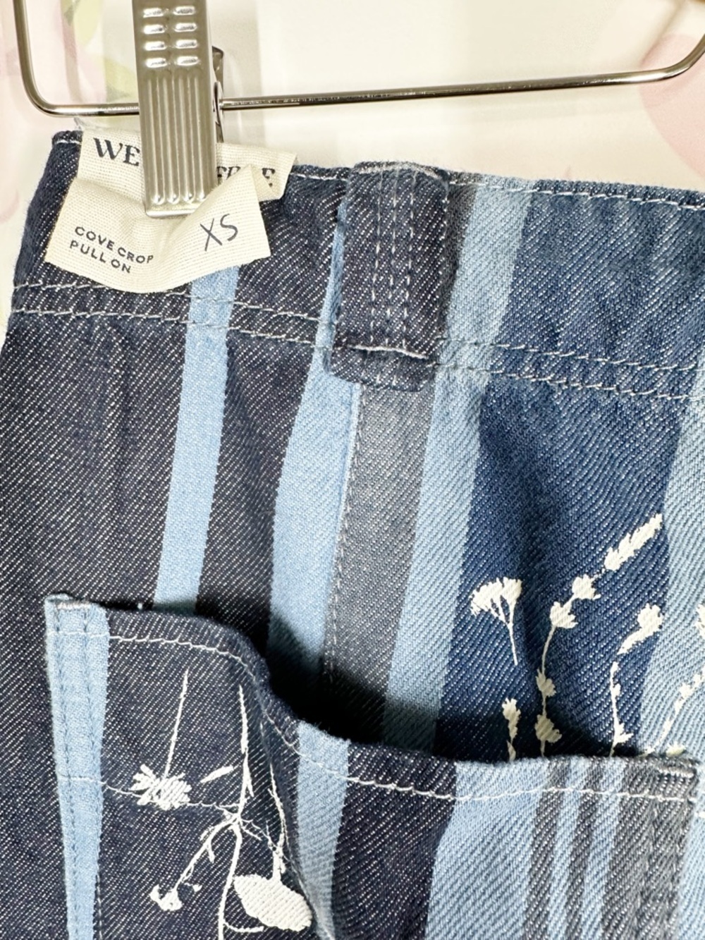 NEW Free People We The Free Cove Crop Pull On Stripe Floral Print Denim Jeans XS - Picture 11 of 14